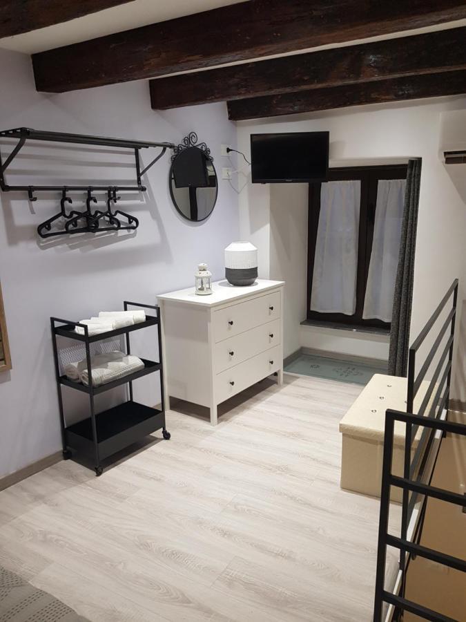 La Rosa Dei Venti " Maestrale " Apartment Palermo Luaran gambar