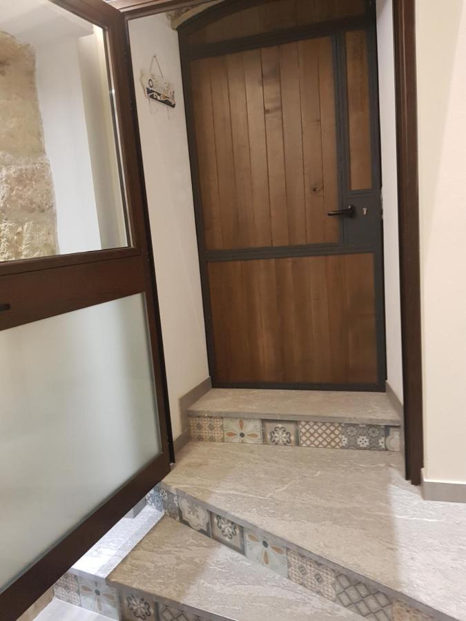 La Rosa Dei Venti " Maestrale " Apartment Palermo Luaran gambar